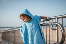 Load image into Gallery viewer, Coast Kids: Ningaloo Beach Towel: Blue (5-7 Years)