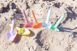 Coast Kids: Little Diggers Beach Spade - Bright Blue