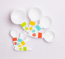 Load image into Gallery viewer, Montessori Mates Measuring Cups &amp; Spoon Set