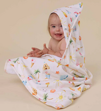 Load image into Gallery viewer, Snuggle Hunny Organic Hooded Baby Towel: Beach Fun
