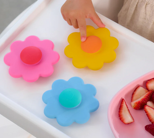 Annabel Trends: Silicone Daisy Spinner: Blue