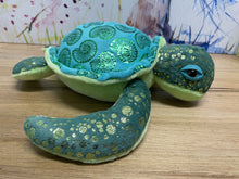 Load image into Gallery viewer, Taylor the Baby Turtle Weighted Toy: 1kg