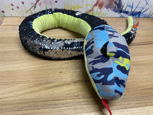 Blue Camo Weighted Snake 1.4kg - Weighted Toy