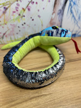 Load image into Gallery viewer, Blue Camo Weighted Snake 1.4kg - Weighted Toy