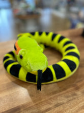 Load image into Gallery viewer, Lime the Weighted Snake: 1.5kg