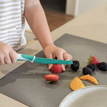 Load image into Gallery viewer, KiddiKutter Child Safety Knife: Green