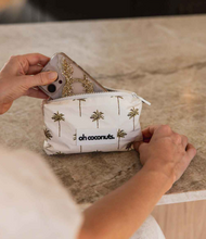 Load image into Gallery viewer, Oh Coconuts Wallet Pouch: LA Palms