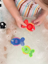 Load image into Gallery viewer, Sassy Baby: Catch &amp; Count Fish Net Bath Toy