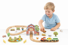 Load image into Gallery viewer, Tooky Toy Wooden Farm Train Set