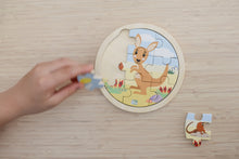 Load image into Gallery viewer, Wooden 9 Piece Jigsaw Puzzle: Kangaroo