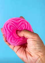 Load image into Gallery viewer, Schylling NeeDoh: Fuzz Ball Wonder Wave Fidget Ball