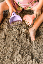 Load image into Gallery viewer, Quut Raki Sand Beach Toy: Lavender &amp; Peach