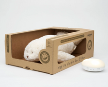 Load image into Gallery viewer, Moonie: Organic Humming Seal - Polar White