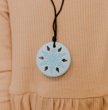 Load image into Gallery viewer, Jellystone Designs Chew Necklace: Snowflake - Daylight
