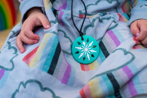 Jellystone Designs Chew Necklace: Snowflake - Green/White