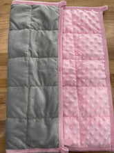 Load image into Gallery viewer, Pink Small Weighted Lap Blanket 2.5Kg